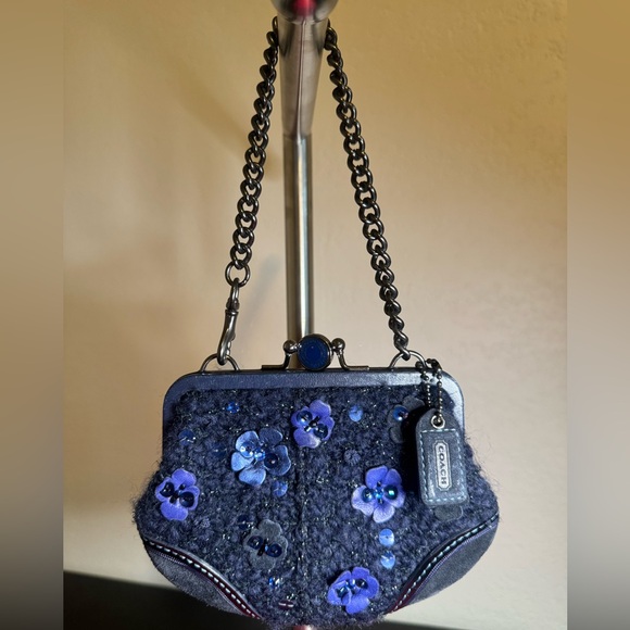 Coach Handbags - Coach Kisslock Dark Blue Floral Clutch Wristlet